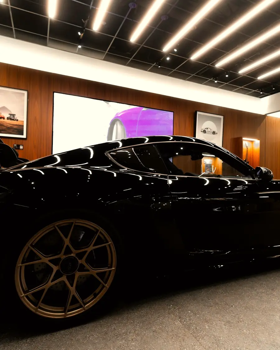 Showroom teşhir alanı ve ürün aydınlatması