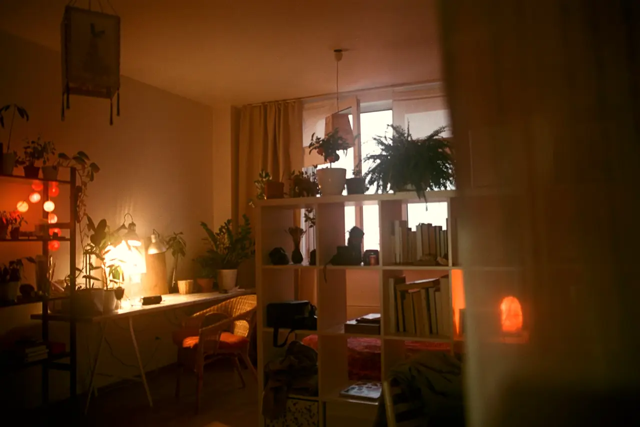 Teras Daire salonunda akşam aydınlatması